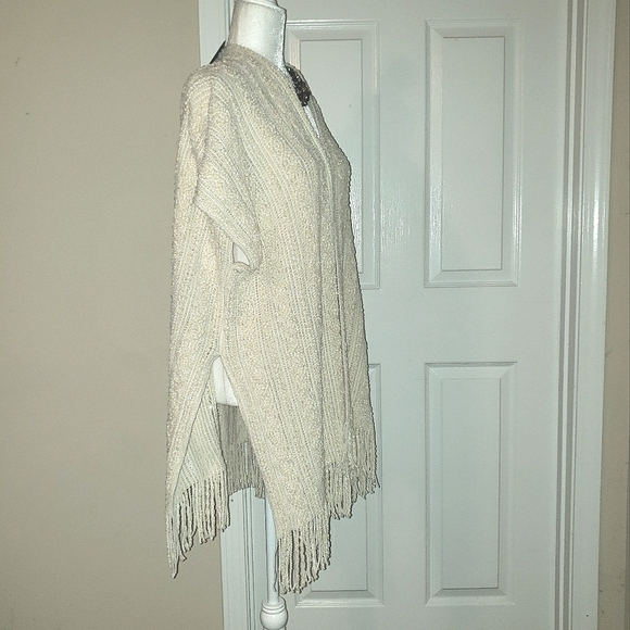 Beautiful Ruana Wrap Couture Gems One Size Cream - Picture 13 of 13